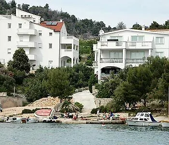 Hotel Ani 3*